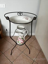 TOILETTE DA CAMERA IN FERRO BATTUTO E CERAMICA