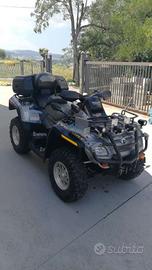 Quad can am outlander 800