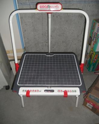 Tavolino/scrivania/lavagna giochi bimbo