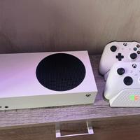 Xbox series s più 2 controller