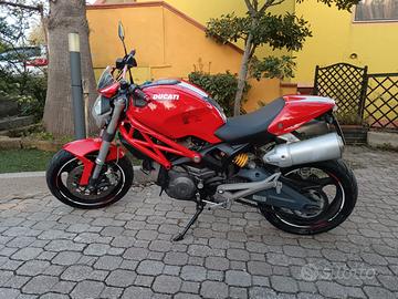 Ducati Monster 696+ - 2008