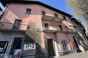 DUE LOCALI IN ZONA CENTRALE