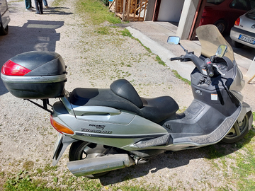 Suzuki burgman 400