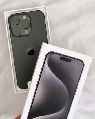 Iphone 15 pro finitura opaca scura