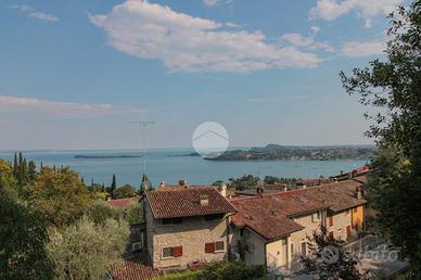 CASA DI CORTE A GARDONE RIVIERA