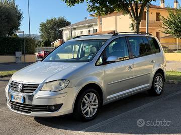 Volkswagen Touran 2.0 Highline Ecofuel