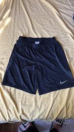 Pantaloncino nike slim fit