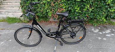 BICI ELETTRICA MOMDESIGN