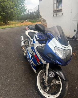 Suzuki gsx r750 k2