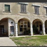 Rustico da ristrutturare
