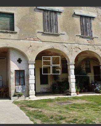 Rustico da ristrutturare