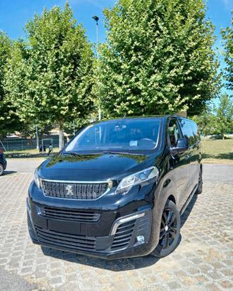 peugeot traveller 8 posti full optional 