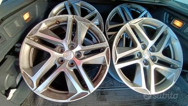 Cerchi in lega originali Peugeot 