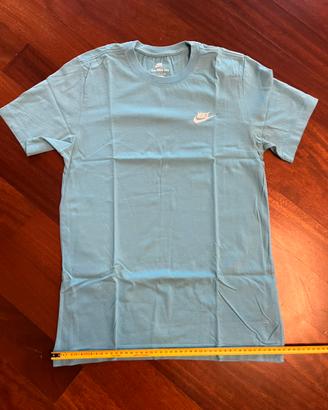 magleitta Nike uomo