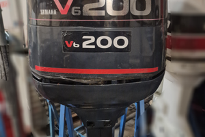 Yamaha 200 v6