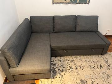 FRIHETEN Divano letto angolare con contenitore