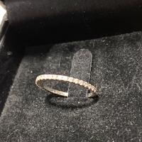 Anello in oro bianco e zirconi