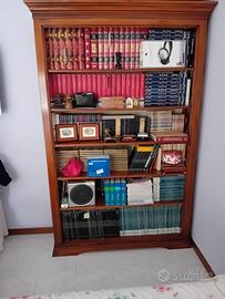 Libreria in legno massello 