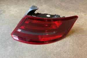 Fanale posteriore DX Audi A3 8V 2015 (8V4945096C)