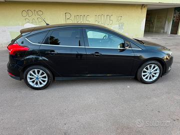 FORD FOCUS 1.6 120 CV GPL TITANIUM