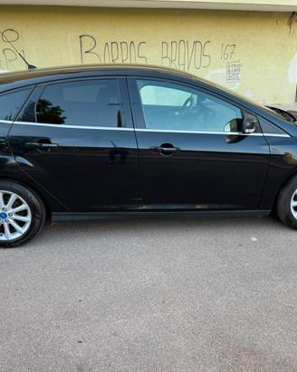 FORD FOCUS 1.6 120 CV GPL TITANIUM