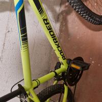 bicicletta B-Twin rockrider ST 500