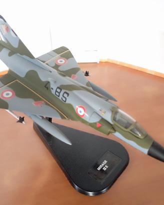 Modellino aereo scala 1:100