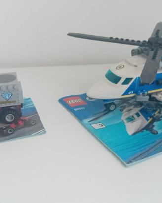 Elicottero polizia con veicolo ladri LEGO.