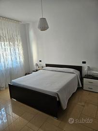 Letto Matrimoniale e Comodini 