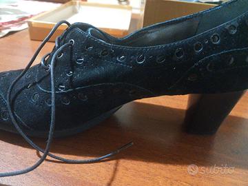 Scarpe vera pelle nuovissime 