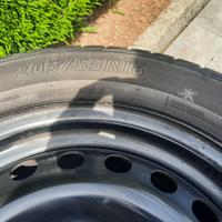 Cerchi e gomme 205/55 R16 invernali Ford C-Max