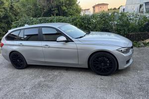 BMW 320d turing automatica