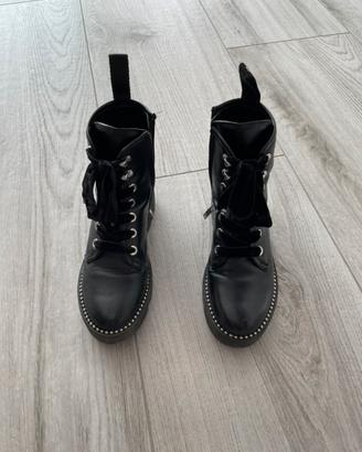 Stivali usati originali Guess da donna