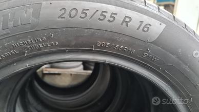 4 gomme estive Michelin 205/55 R16 91W