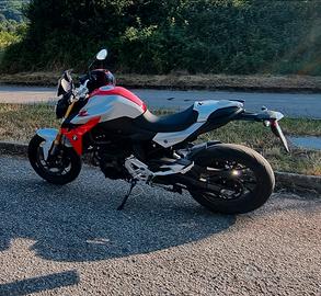 BMW F900R