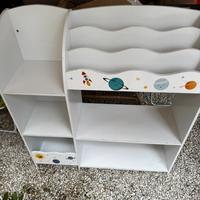 Libreria in legno per bambini