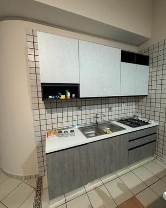 cucina divano tavolo e sedie