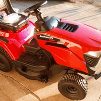 Trattorino tagliaerba Mountfield MP84 H
