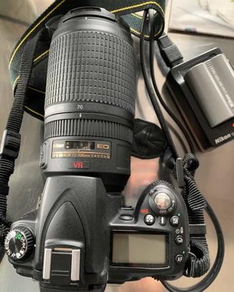FOTOCAMERA REFLEX NIKON D90 CON OBIETTIVI 70-300 E