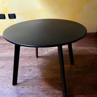 Tavolino  nero per interno o esterno in acciaio