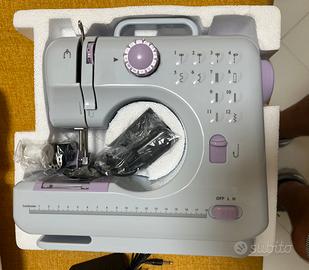 Macchina per cucire multifunzione