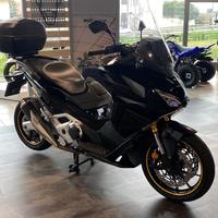 Honda forza 750 2022
