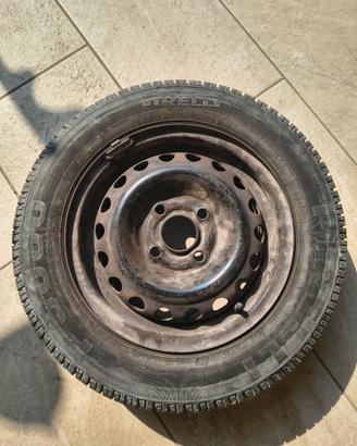 Pneumatico pirelli p3000