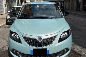 LANCIA Y