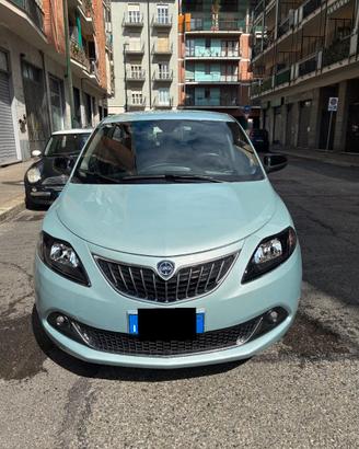 LANCIA Y