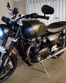 TRIUMPH SPEED TWIN 1200