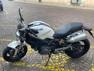 Ducati 696 anno 2009 da collezione