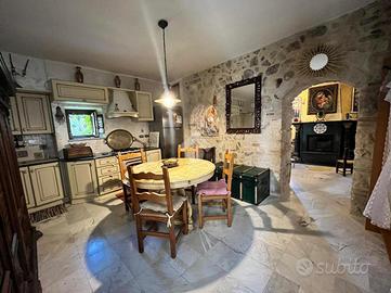 CASA SEMINDIPENDENTE A VEROLI