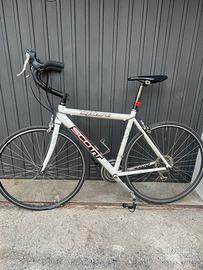 bici da corsa Scott