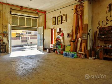Ragusa - Locale Commerciale / Magazzino
